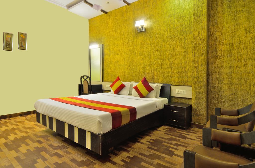 Hotel Roopa International Amritsar Exterior photo
